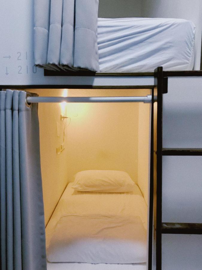 Plainstay Hostel Taipei Bagian luar foto